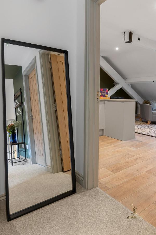 Luxe Courtyard Apartment For 4 Near Exeter City Centre Extérieur photo