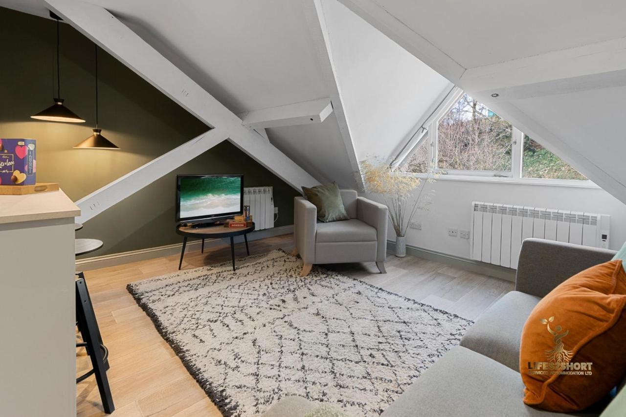Luxe Courtyard Apartment For 4 Near Exeter City Centre Extérieur photo